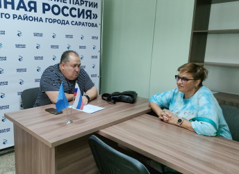 Владимир Островский поможет трудоустроиться жительнице своего округа